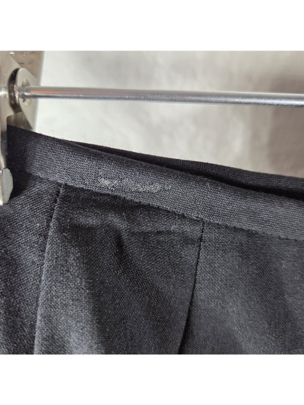 Petite Sophisticate Stretch Wool Black Midi Pencil Skirt Woman's Size 8 - Picture 4 of 16